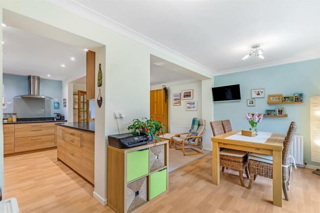 Dining Kitchen New.jpg