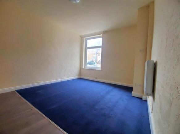 1 bed Apartment to rent Image 5