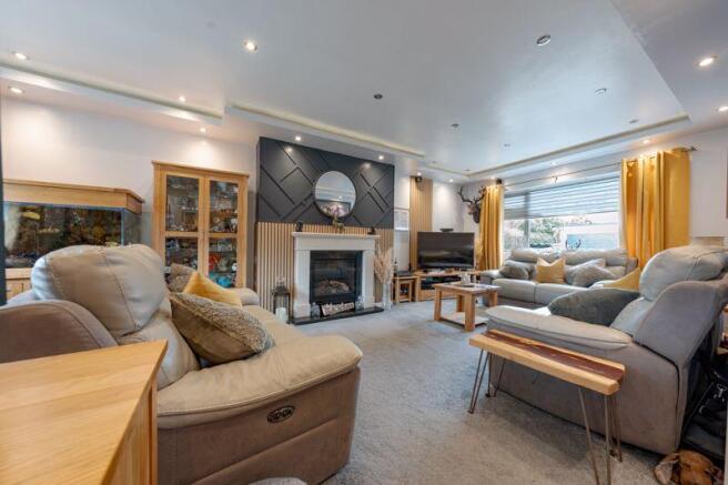 534 Leyland Lane, Leyland PR25 1LA photo 4