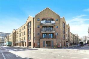 Flat 1411, Kempton Court, Durward Street, London E1 5BE