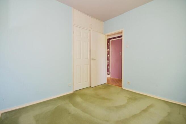 3 bed Flat for sale Image 12