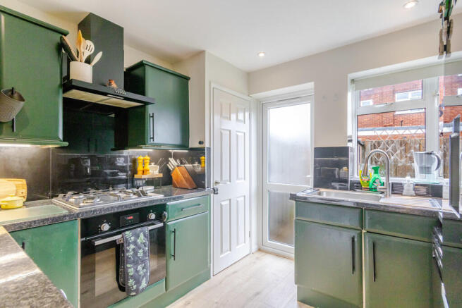 Kitchen 4