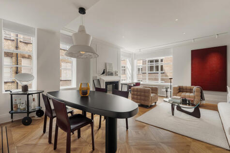 Lowndes Square, Knightsbridge, London, SW1X