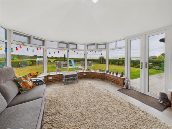 3 bed Detached Bungalow for sale Image 5