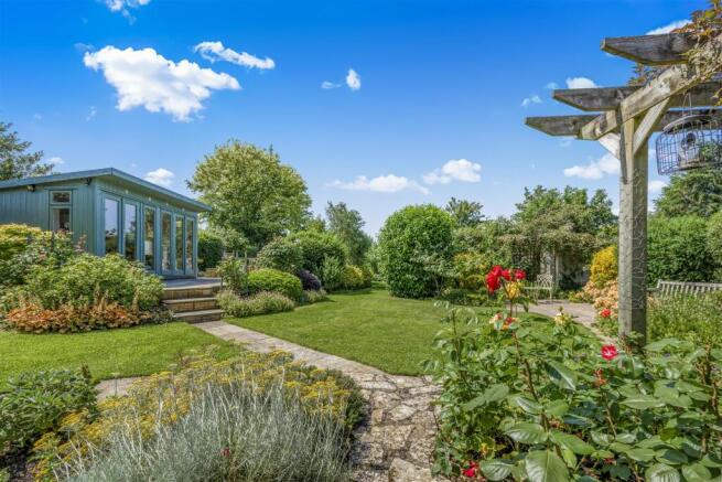 Rear Garden 1.jpg
