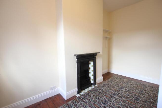 Bedroom 2.JPG