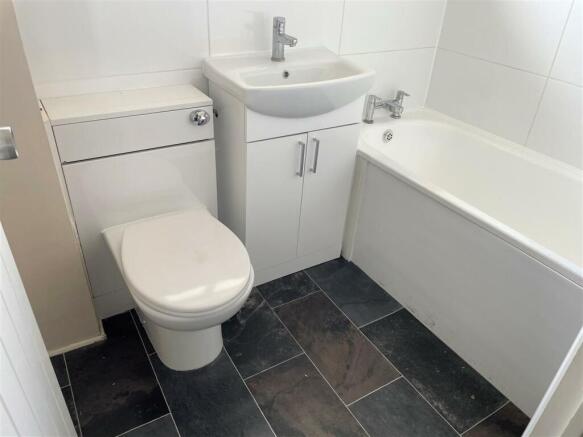 bathroom .JPG