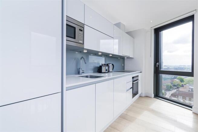 Kitchen/Living Area/