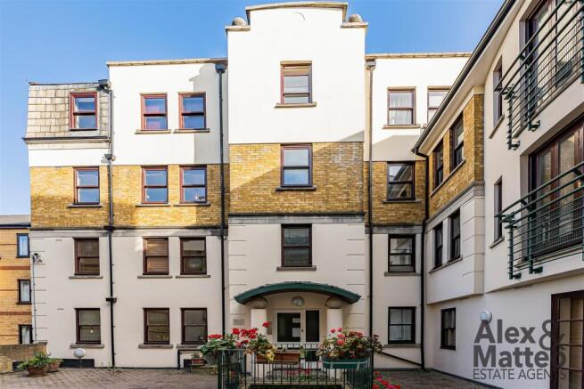 Tideway Court