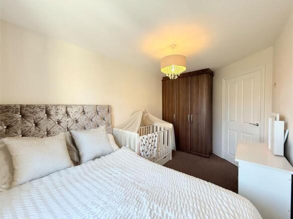 2 bed Apartment for sale Image 11