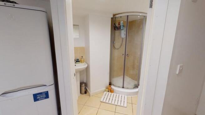 5 bed Terraced to rent Image 7