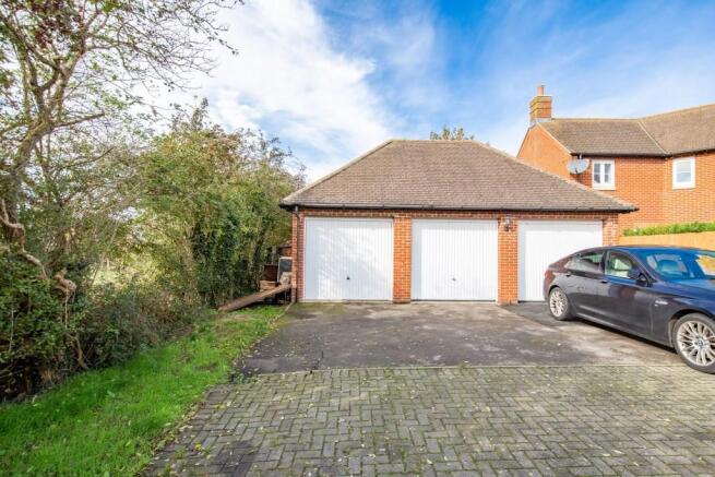 Garage & Drive