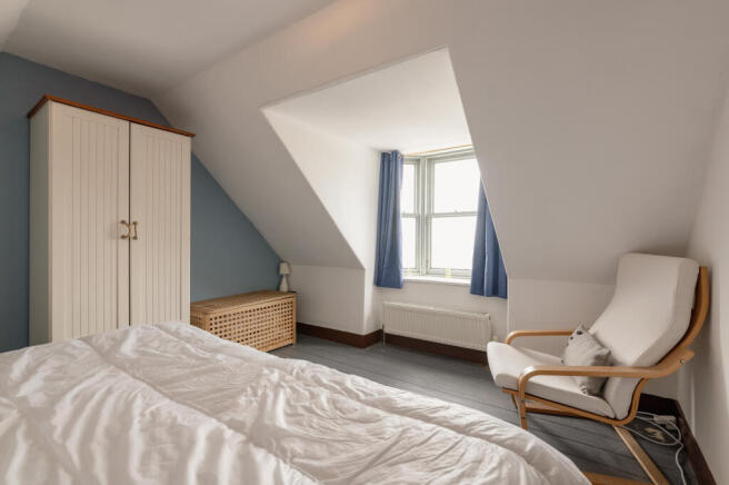 Bed 3 alt