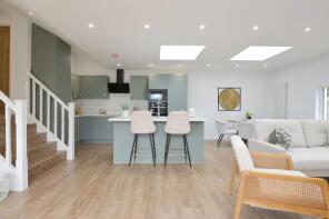 107, Caroline Terrace, Corstorphine, Edinburgh EH12 8QU