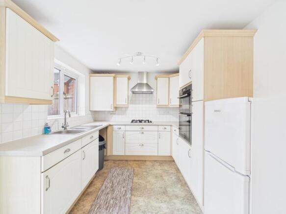 CAM02023G0-PR0198-STILL004