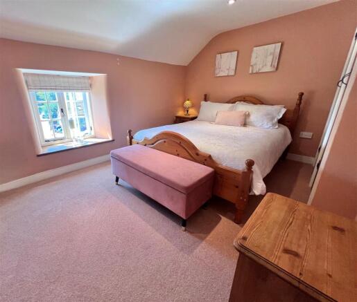 Bedroom 3.00.jpg