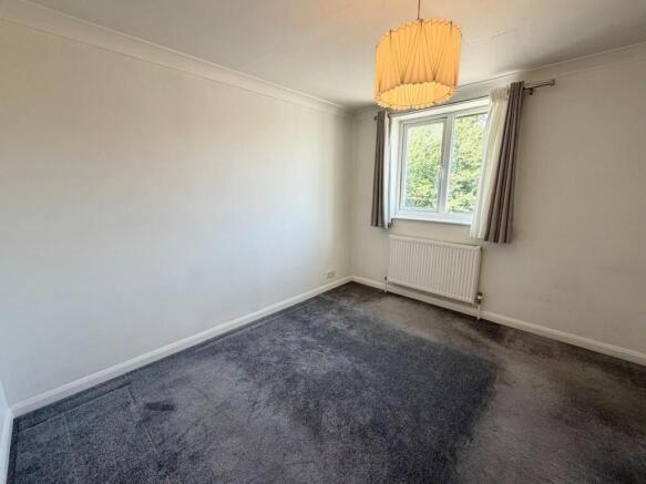 1 bed Semi-Detached to rent Image 9