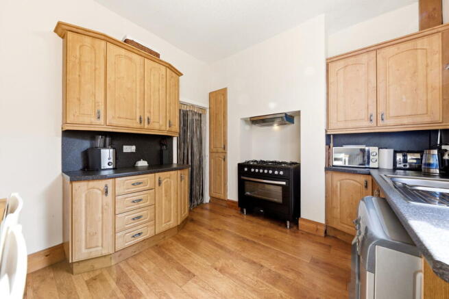 2 bed Terraced for sale Image 5