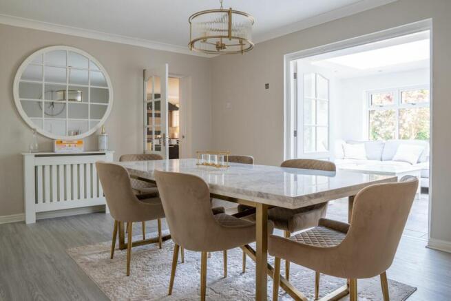 Dining room 3