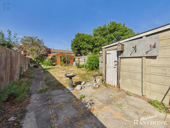 CAM03852G0-PR0768-STILL007