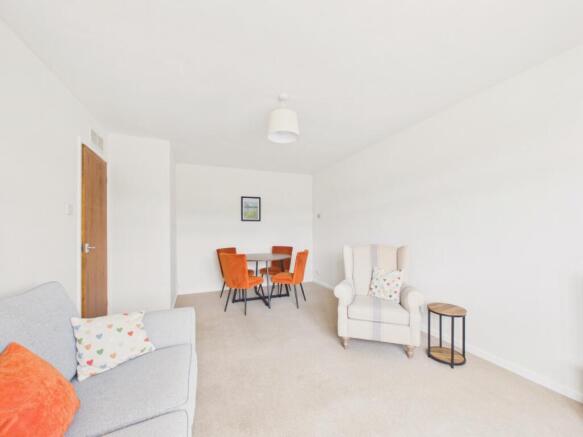 2 bed Semi-Detached Bungalow for sale Image 5