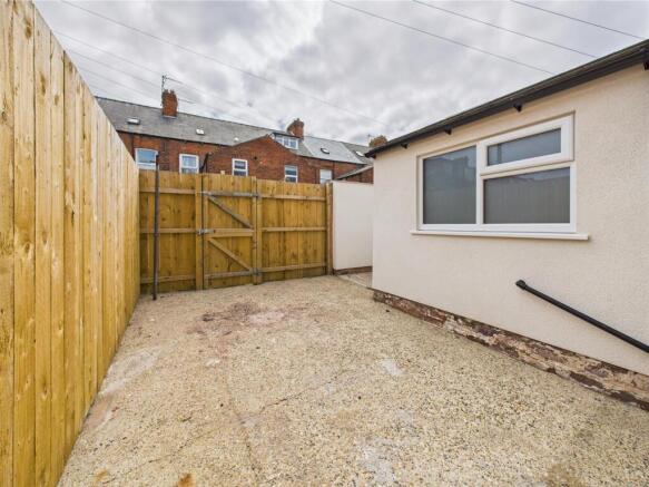 4 bed Terraced for sale Image 11