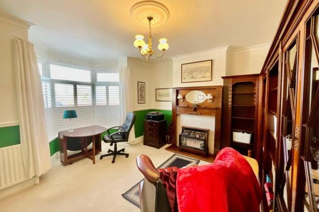 4 bed Semi-Detached for sale Image 6