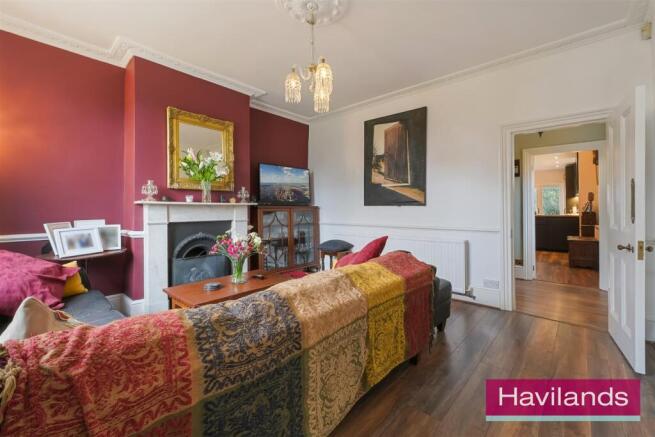 78 Vicars Moor Lane N21 1BN-19.jpg