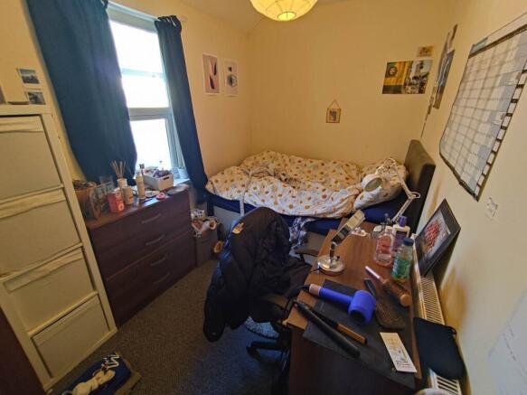 First floor middle r