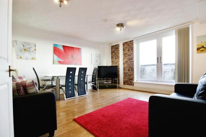 Llansannor Drive, Cardiff photo 4
