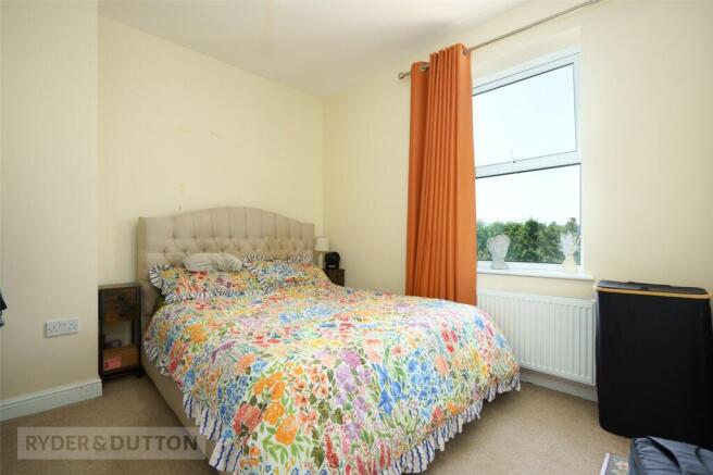 3 bed Semi-Detached for sale Image 9
