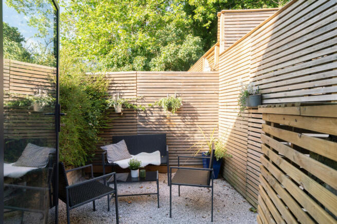 299060 - HILL-HOUSE-ROAD-14.jpg