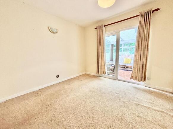 2 bed Park Home for sale Image 9