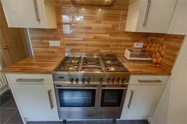 Broxbourne Close, Giffard Park, MK14 photo 5
