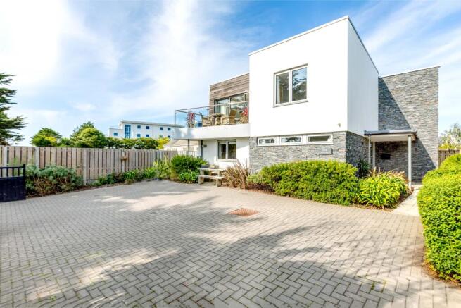 67f4d66f252ac_Trenoweth 1-52