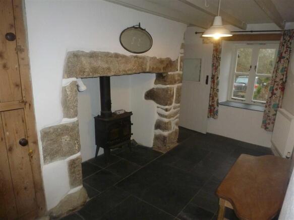 DINING ROOM (off kit
