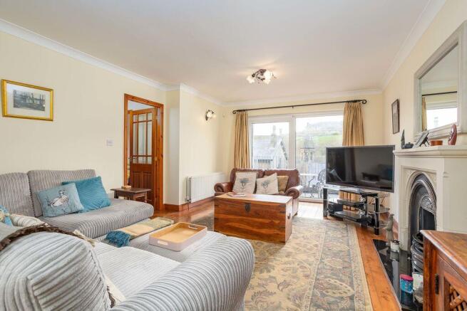 5 bed Detached for sale Image 10