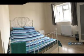 3, Priors Gardens, Ruislip HA4 6UG