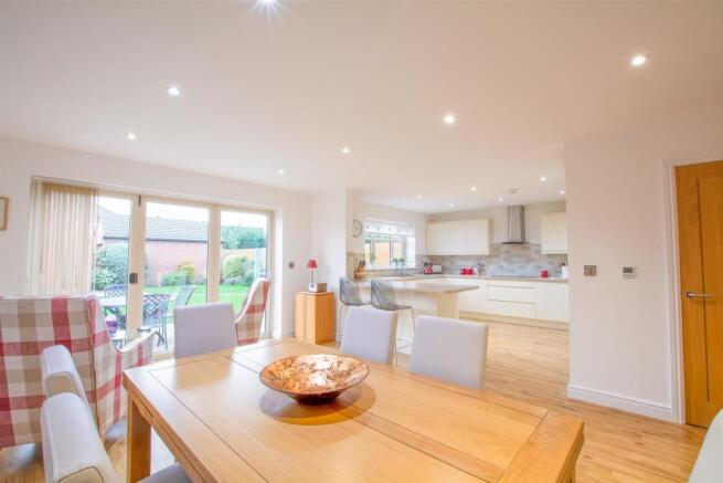 Living/Dining Kitchen