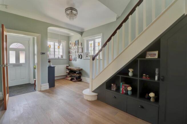 4 bed Detached for sale Image 5