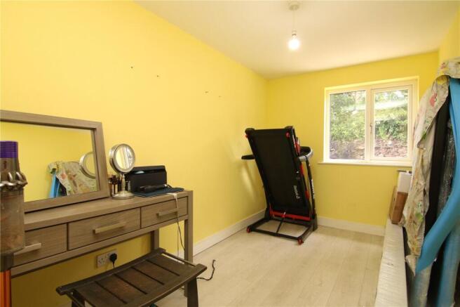 6 bed Detached for sale Image 11