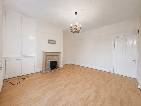 3 bed Terraced for sale Image 4