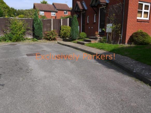 Generous parking for 1 car