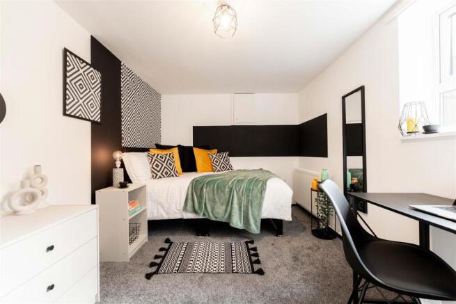 6 bed Terraced to rent Image 12