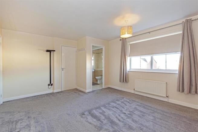 Bedroom 1-2.jpg
