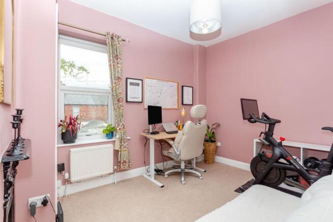 2 bed House for sale Image 8