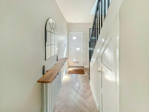 2 bed Semi-Detached for sale Image 5