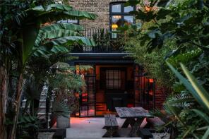96, Colvestone Crescent, Hackney, London E8 2LJ