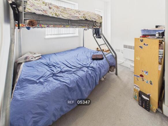 1 bed Flat to rent Image 6