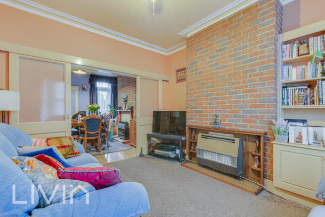 218 Whitehorse Road, CR0 - 2